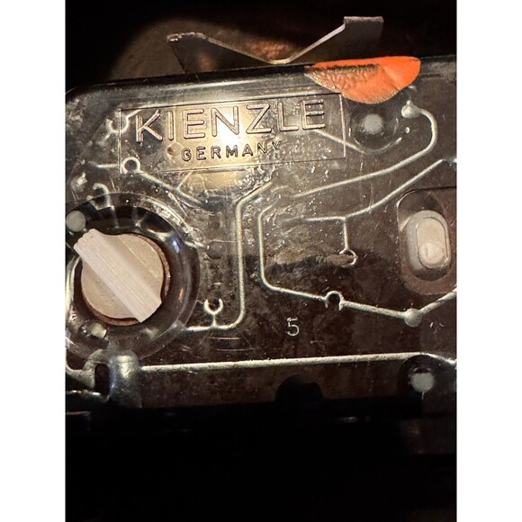 VTG Wooden Apple Wall Clock School Classroom Kitchen Retro Cottagecore READ!! - Picture 7 of 10